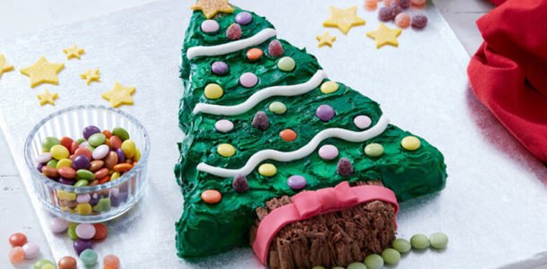 украшения торта в виде елочки на Новый год 2019?