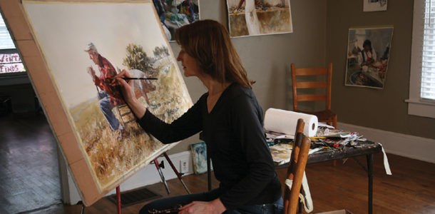 женщина рисует