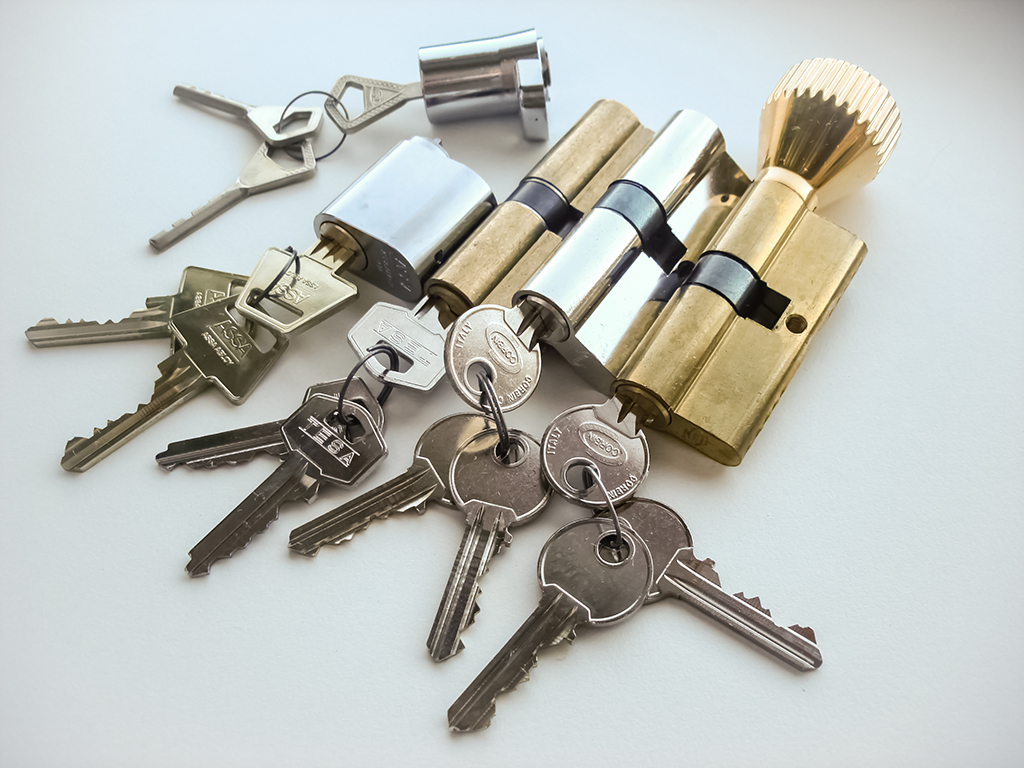 Рекламный ключ. Мастерская ключей. Копия ключей. Квартирные ключи. Копии ключей от квартиры.
